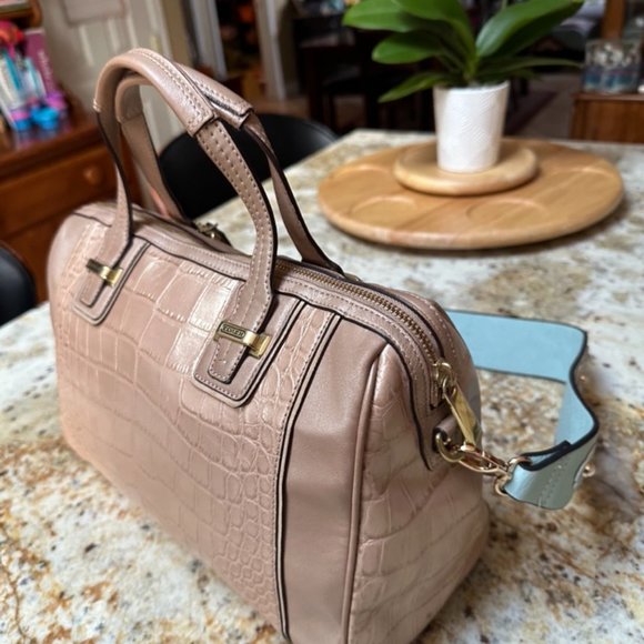 Coach purse wtih detachable strap - Picture 6 of 16